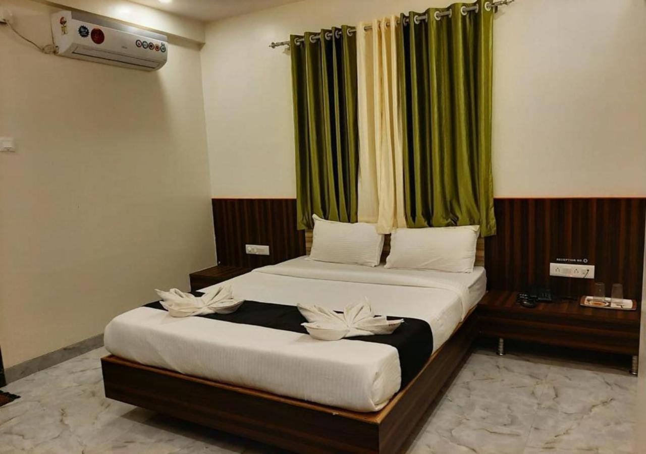 Hotel Sai Sk Palace Shirdi Ngoại thất bức ảnh